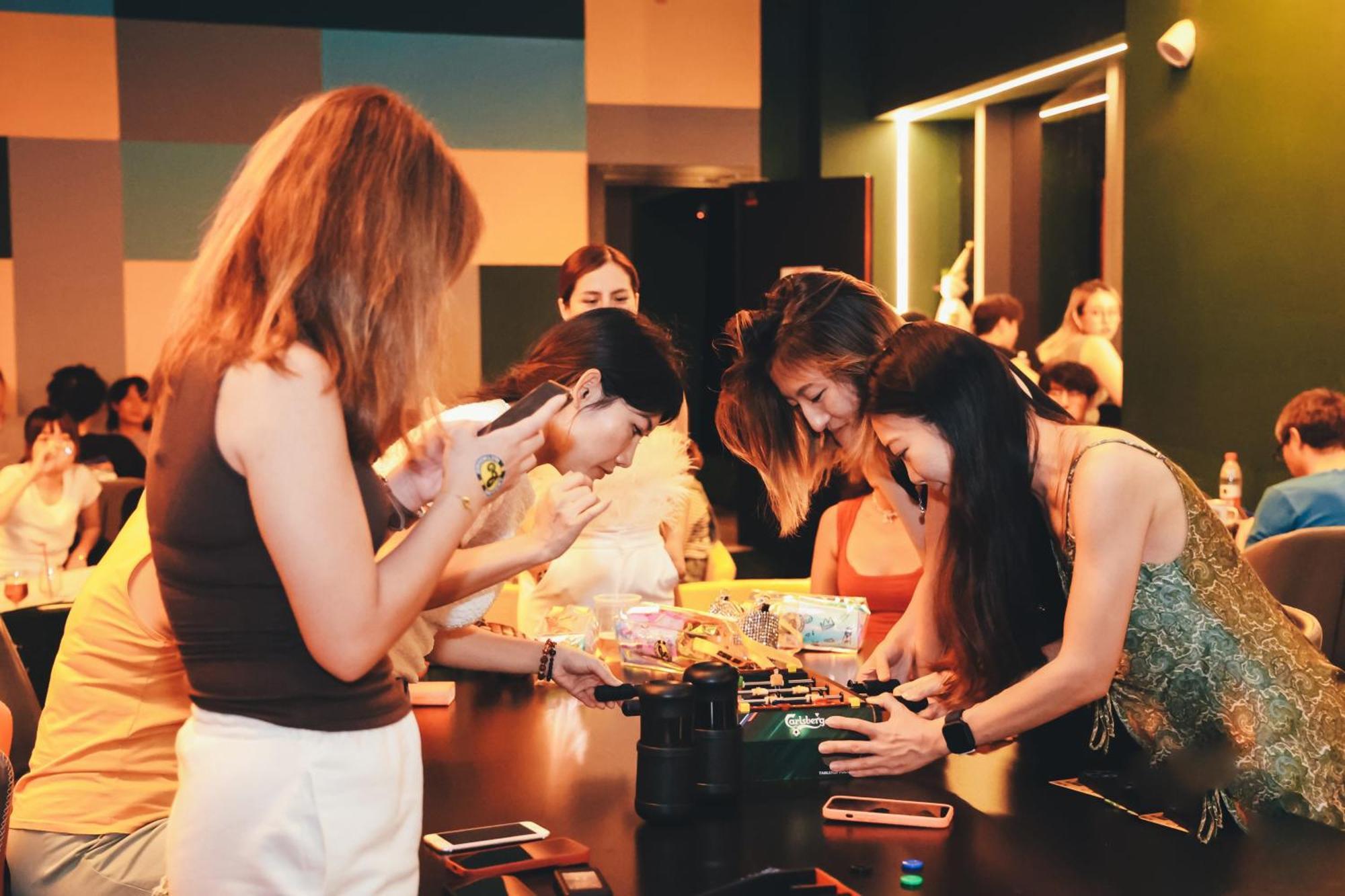 Dayin International Youth Hostel - Near East Nanjing Road & People'S Square & The Bund -Large Social Area -Bar -Cafe -Gym -Free Laundry Luggage Storage -24H Front Desk -English Service Shanghái Exterior foto